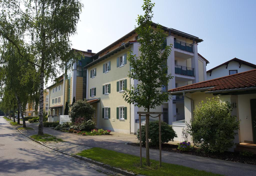 Apart-Hotel Pension Rossmayer Bad Fussing Exterior photo